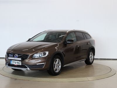 käytetty Volvo V60 CC D4 AWD Business Summum aut - on call, Nakaverhoilu