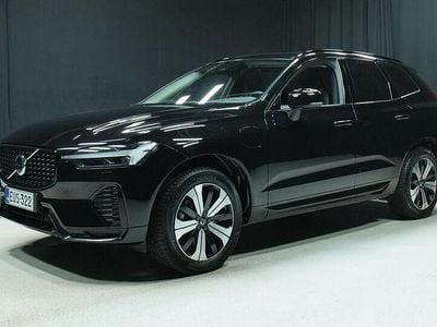 Musta Käytetty 2023 Volvo XC60 Plus Katumaasturi | 47 300 € (Kallis)