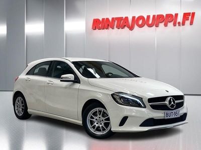 Käytetty Mercedes A180 Business 122 HP (89 kW) 2018 Viistoperä