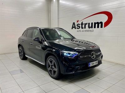 käytetty Mercedes GLC300e 4MATIC A Premium AMG / Night / Distronic+ / 60 kW DC /