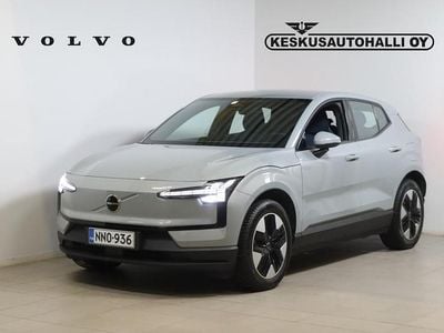 Harmaa Käytetty 2024 Volvo EX30 Core Katumaasturi | 30 900 € (Perustarjous)