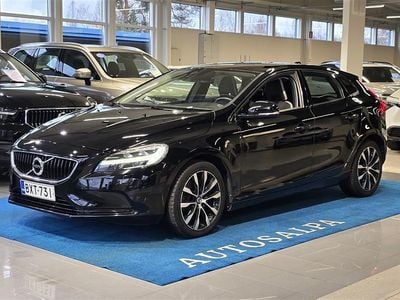 Käytetty Volvo V40 Business Edition 122 HP (89 kW) 2019 Musta Farmari