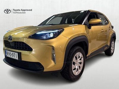 Keltainen Käytetty 2023 Toyota Yaris Cross Active Katumaasturi | 27 490 € (Perustarjous)