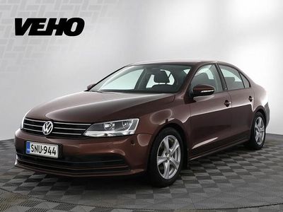 Käytetty VW Jetta Allstar 110 HP (80 kW) 2017 Ruskea Sedan