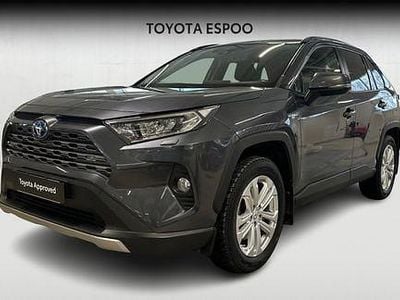 Käytetty Toyota RAV4 Active 176 HP (129 kW) 2021 Harmaa Katumaasturi