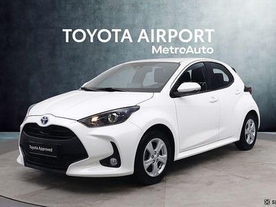 Käytetty Toyota Yaris Active 114 HP (83 kW) 2022 Valkoinen Viistoperä