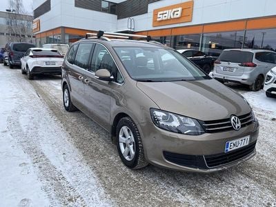 Käytetty VW Sharan Comfortline 150 HP (110 kW) 2016 Tila-auto