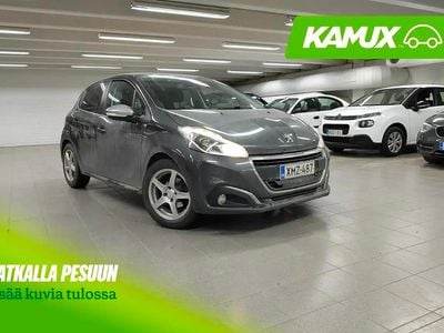 Käytetty Peugeot 208 Style 82 HP (60 kW) 2017 Hopea / harmaa Viistoperä