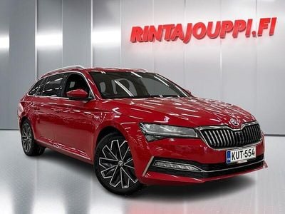 Käytetty Skoda Superb LAURIN & KLEMENT 150 HP (110 kW) 2023 Punainen Farmari