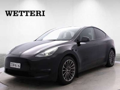 käytetty Tesla Model Y Performance