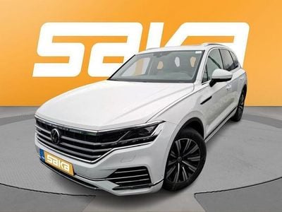 Käytetty VW Touareg Elegance 381 HP (280 kW) 2023 Katumaasturi