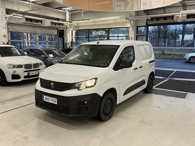 Käytetty 2023 Peugeot Partner Tila-auto | 16 990 €