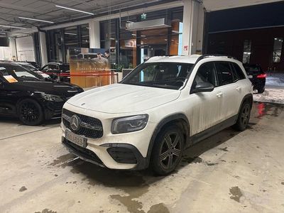 Käytetty Mercedes GLB200 Business 150 HP (110 kW) 2021 Katumaasturi