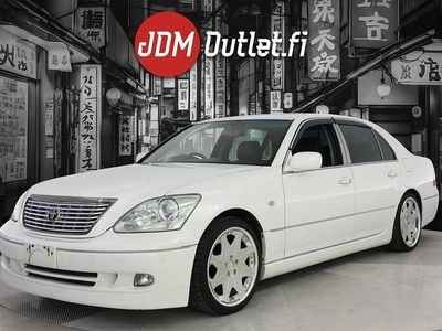 Käytetty Toyota Celsior 294 HP (216 kW) 2001 Sedan