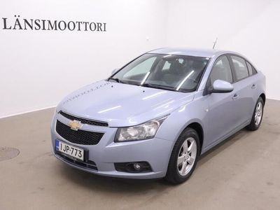 käytetty Chevrolet Cruze LS 1,6 MT5 ** Juuri katsastettu / ilmastointi / peruutustutkat / lohkolämmitin **