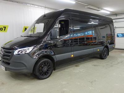 Käytetty Mercedes Sprinter 150 HP (110 kW) 2022 Musta Van