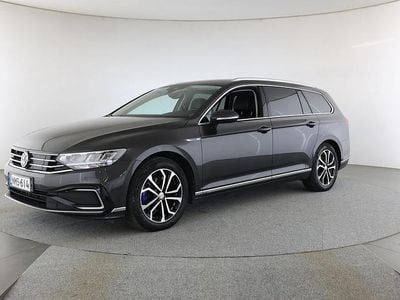 Käytetty 2019 VW Passat GTE Farmari | 19 990 € (Hieman kallis)