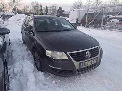 Käytetty VW Passat Comfortline 122 HP (89 kW) 2009 Farmari