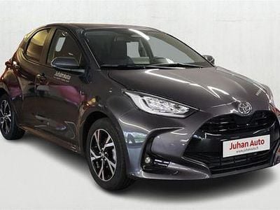 Harmaa Käytetty 2024 Toyota Yaris Plus Viistoperä | 24 900 € (Kallis)