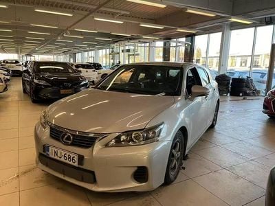 Käytetty Lexus CT200h 2012