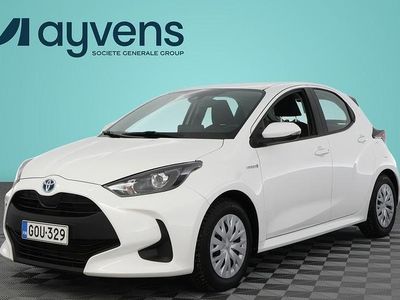 Valkoinen Käytetty 2021 Toyota Yaris Hybrid Active Viistoperä | 18 900 € (Perustarjous)