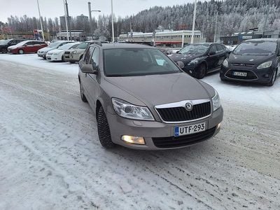 Käytetty Skoda Octavia Elegance 160 HP (117 kW) 2011 Farmari