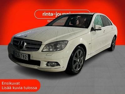 Valkoinen Käytetty 2009 Mercedes C300 Sedan | 14 990 €