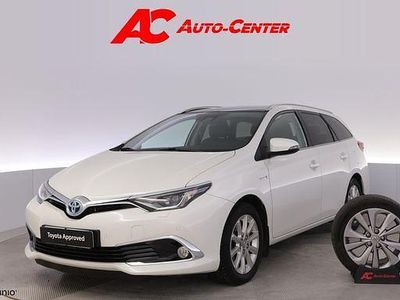Valkoinen Käytetty 2016 Toyota Auris Touring Sports Premium Farmari | 13 990 € (Perustarjous)