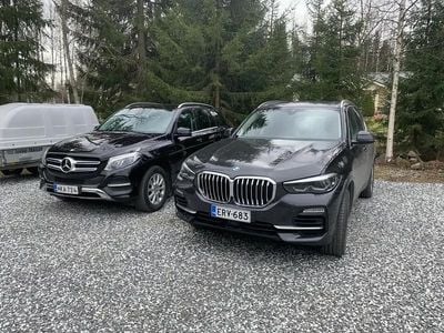 Käytetty BMW X5 286 HP (210 kW) 2020 Hopea / harmaa Katumaasturi