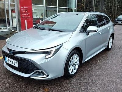 Käytetty Toyota Corolla Edition 138 HP (101 kW) 2023 Hopea Farmari