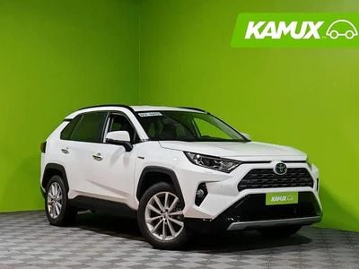 Valkoinen Käytetty 2020 Toyota RAV4 Hybrid Executive Katumaasturi | 36 880 € (Perustarjous)