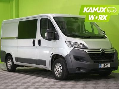 Hopea / harmaa Käytetty 2017 Citroën Jumper Tila-auto | 14 790 €