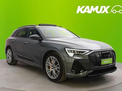 Käytetty Audi e-tron S-Line 300 kW (408 HP) 2023 Hopea / harmaa Katumaasturi