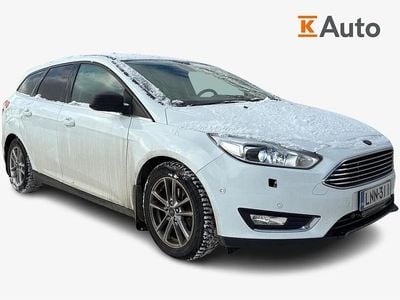 Käytetty Ford Focus Titanium 125 HP (91 kW) 2016 Valkoinen Farmari