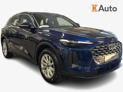 Uusi Audi Q5 S-Line 295 HP (216 kW) 2026 Navarra sininen Katumaasturi