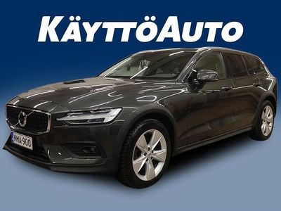 Käytetty Volvo V60 CC 190 HP (139 kW) 2020 Harmaa Farmari
