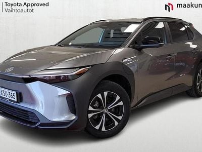 Harmaa Käytetty 2024 Toyota bZ4X Edition Katumaasturi | 36 900 €