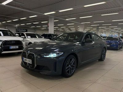 Harmaa Käytetty 2022 BMW i4 M Sport Sedan | 35 790 € (Hyvä tarjous)
