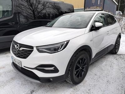 Käytetty Opel Grandland X Innovation 181 HP (133 kW) 2020 Katumaasturi