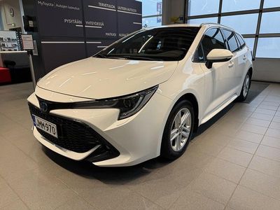 Valkoinen Käytetty 2022 Toyota Corolla Edition Farmari | 24 600 € (Perustarjous)