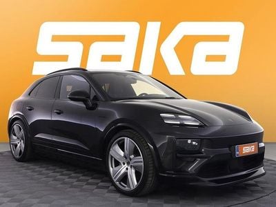 Käytetty 2024 Porsche Macan Turbo Katumaasturi | 119 900 €