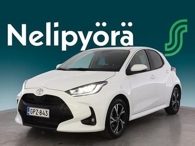 Valkoinen Käytetty 2024 Toyota Yaris Hybrid Edition Viistoperä | 22 900 € (Perustarjous)