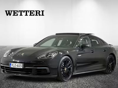 Porsche Panamera 4