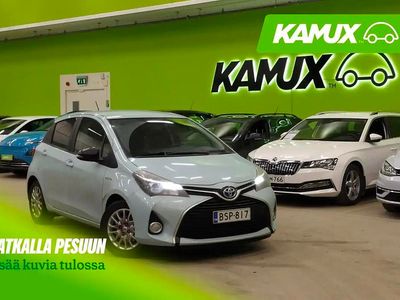 Käytetty Toyota Yaris Hybrid Active 116 HP (85 kW) 2015 Hopea Viistoperä