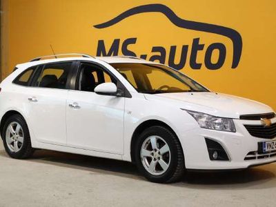 käytetty Chevrolet Cruze SW LTZ Plus 1,4T 103kW MT6 - #JuuriTullut #Keyless #Vetokoukku #Nahkasisusta