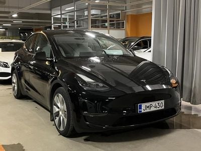 Käytetty Tesla Model Y 258 kW (351 HP) 2022 Katumaasturi