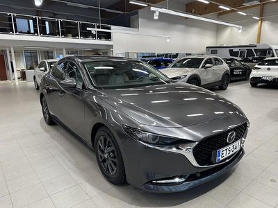 Käytetty Mazda 3 Luxury 186 HP (136 kW) 2022 Harmaa Sedan