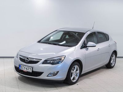 käytetty Opel Astra 5-ov Sport 1,6 Turbo Ecotec 132kW AT6 - Vakionopeuden säädin, Pysäköintitutkat takana, Ilmastointi, ISOFIX-kiinnikkeet!