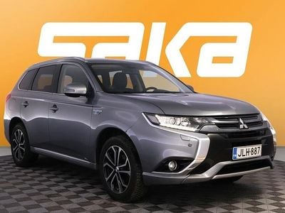 Käytetty Mitsubishi Outlander P-HEV Intense+ 203 HP (149 kW) 2016 Katumaasturi