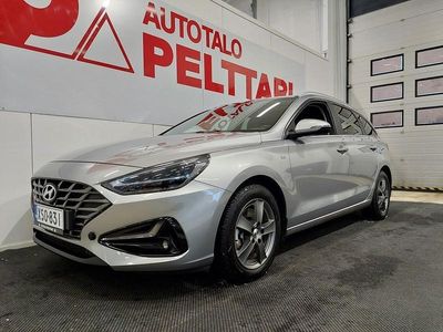R2t shimmering silve Käytetty 2024 Hyundai i30 Comfort Farmari | 23 500 € (Hieman kallis)